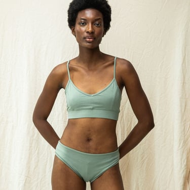 Zaria Mid Rise Underwear - Pistachio