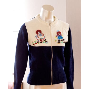 Vintage Raggedy Ann & Andy Sweater - 1970s Kimlon Knit Cardigan - Zip-Up - Embroidered 