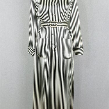 1960-70s - Hostess Dress - Shirt Dress - Maxi - by Avalon - Marked size 10 