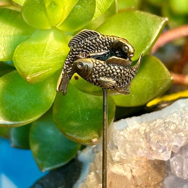 Vintage Carp Lapel Pin 3D Bronze Retro Mens Accessories Unisex Stick Pin Fishing fish 
