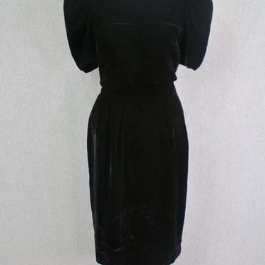 1980s - Lillie Rubin - Black Velvet Cocktail Dress - Sexy Back - Puff Sleeve - Size 8 