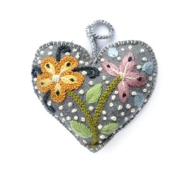 O4O Flower & Dots Embroidered Heart Ornament