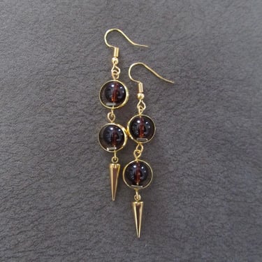 Brown glass and gold dangle earrings 