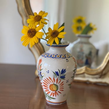 19th century French Quimper petite pottery vase