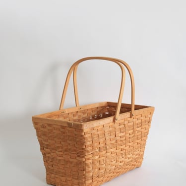 Vintage woven picnic basket 