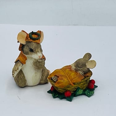 Pair of Charming Tails Dean Griff Silvestri  Leaf  Figurine FALL Christmas Mouse 