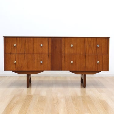 Mid Century Four Drawer Dresser/Vanity 
