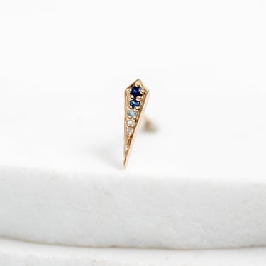 Single 9K Gold Long Point Blue Sapphire Stud