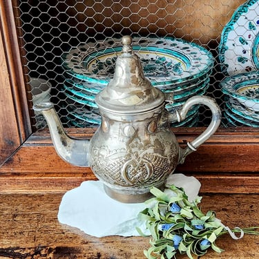 Moroccan Teapot~Vintage Middle Eastern Teapot Silver Plated Brass, Hand Hammered Metal Teapot 