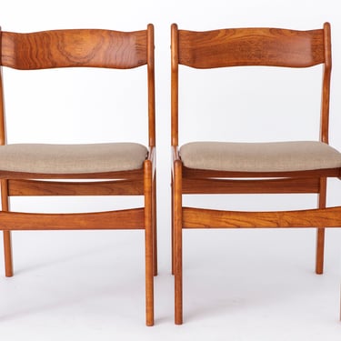 2 of 5 Vintage Danish Chairs 1960s - Walnut Chair Frame 