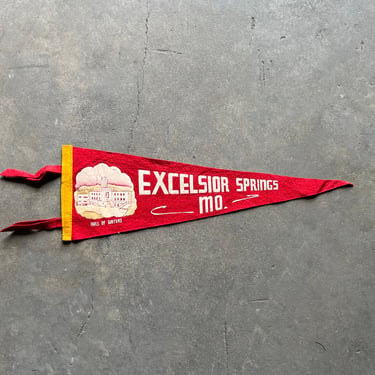 Vintage Excelsior Springs, Missouri Felt Souvenir Pennant 