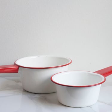 Vintage Enamel Soup Pots Set of Two - Vintage Camping Cookware - Rustic Farmhouse Style Kitchen Pots - Enamelware New Old Stock With Tags 