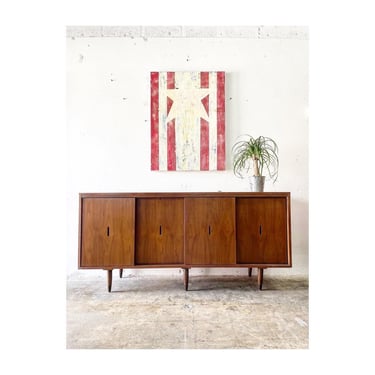 Mid Century Modern Console or Credenza 