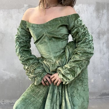 Antique 1860s Victorian Green Silk Velvet Venetian Gown Stage Dress Ruch Vintage
