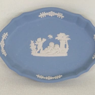 Wedgwood Jasperware Blue Cherubs Oval Trinket Ring Vanity Dish 3648B