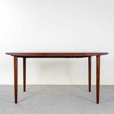 Danish Modern Rosewood Dining Table - (321-019) 