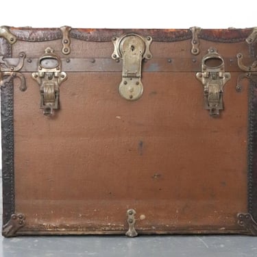 Antique Sage&#8217;s Trunk Depot Leather Travel Trunk