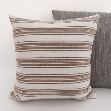 Bobbie Brown Outdoor Pillow Cover (ON THE SHELF)