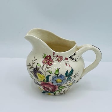 Copeland Spode Gainsborough (Marlborough) Creamer a floral transferware pattern with a scalloped edge. 