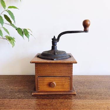 Vintage Wooden Cast Iron Coffee Grinder Mill 