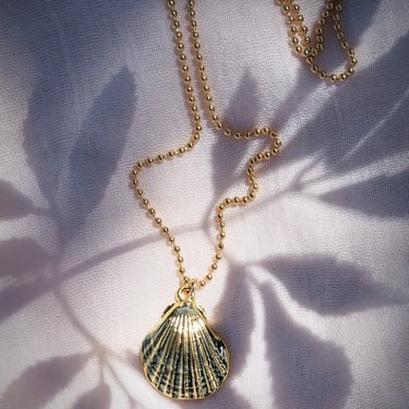 Statement Large Gold Seashell Necklace - Kaiapo 