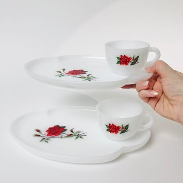 Vintage 60s Red Rose Snack Plate & Cup Set, White Milk Glass Teacup Luncheon Saucers Regency Federal Glass, Rose Gardener Gift Set Tea Lover 