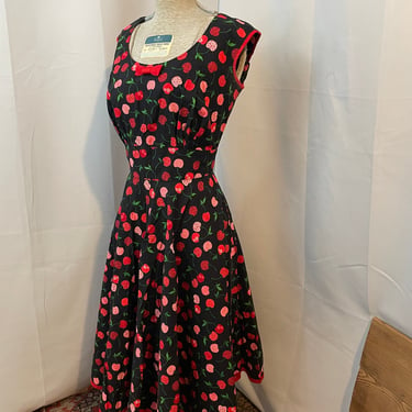 1950s style Swing Dress Pinup Rockabilly Circle Skirt black Red Cherries S 
