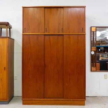 Teak Danish Wardrobe - (325-087) 