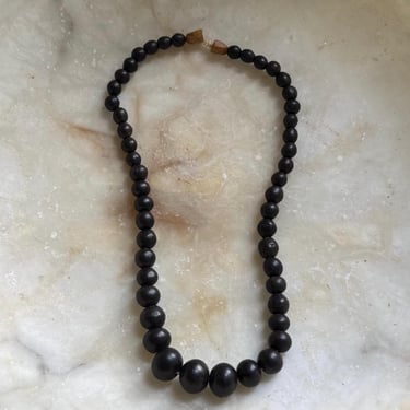 Vintage African Wood Bead Necklace - 1970s Kenya, Ebony or Blackwood - Hand Carved, Graduated Beads, Screw Clasp, Tribal Jewelry 