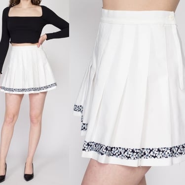 Small 90s White Floral Trim Mini Tennis Skirt 27