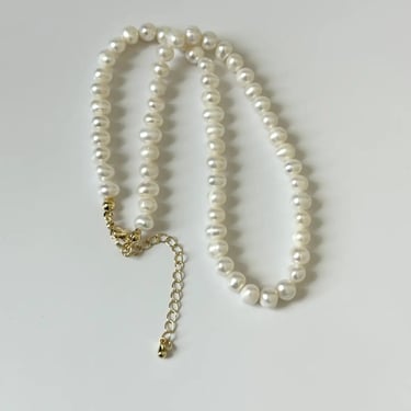 Tramps + Thieves Cassie Pearl Necklace