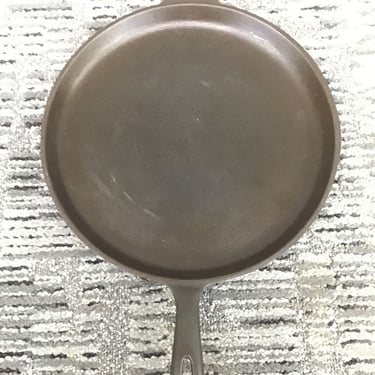 Unmarked Wagner Cast Iron Griddle (Seattle)