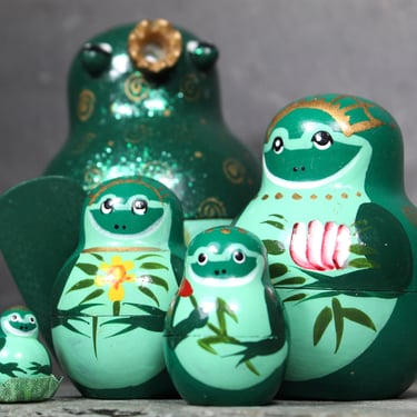 RARE Vintage Nesting Dolls Frog Design | 5 Froggy Dolls Nested | Green and Gold Nesting Froggies | FREE SHIPPING 