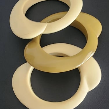 Vintage 60s Mod Bracelets Beige Green Bangles 