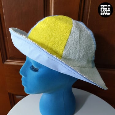 Fun Sunny Happy Vintage 70s White, Blue, Yellow Terrycloth Hat - Blue 