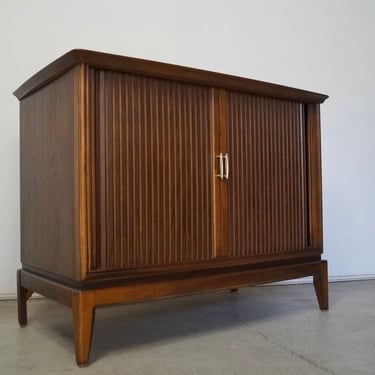 1950's Mid-Century Modern TV Cabinet /Credenza by Magnavox 