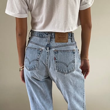 28 Levis 551 faded jeans / vintage high waisted light faded soft worn high waisted zipper fly womens Levis 551 jeans USA | size 28 