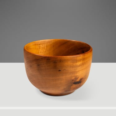 Mid-Century Organic Modern Wood-Turned Serving Bowl in Solid Myrtlewood, Oregon, USA, c. 1980's 