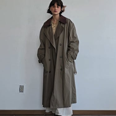 Classic Khaki Double Breasted Trench Coat (L)