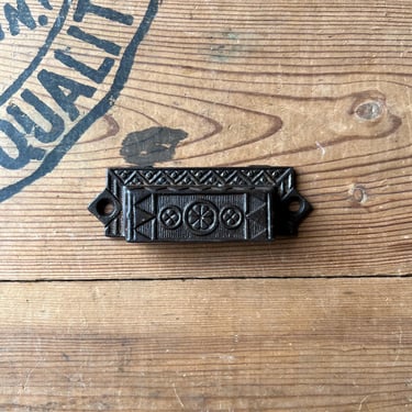 1890s Cast Iron Victorian Drawer Pull 