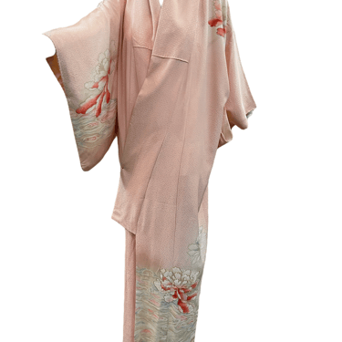Japanese 20th Century Pale Pink Silk Hand Painted Kimono