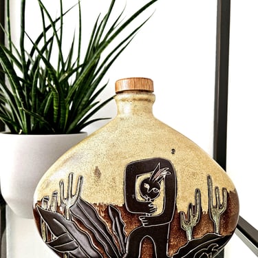 MARA Kokopelli & Howling Coyotes Decanter Vase | MARA Mexico Pottery 