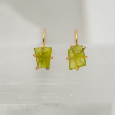 14k-18k Gold Asymmetric Peridot Hook Earrings