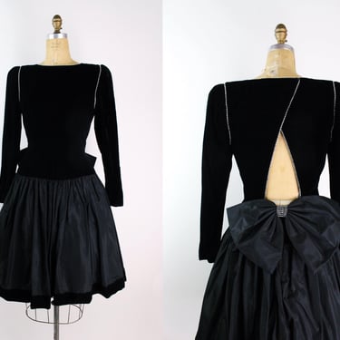 80s Neiman Marcus Black Velvet Cocktail Dress / Black Velvet Party Dress / 80s Prom Dress / Open back Dress / Vintage Bow Dress / Size S/M 