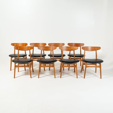 Set of 8 CH30 Chairs by Hans J. Wegner in Oak, Teak and Leather 