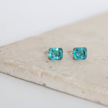 Vintage 1950s blue cut glass emerald cut clip on earrings 