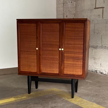 AVAILABLE**Black and Wood Mid Century Modern Console//Vintage MCM Cabinet 
