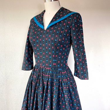 1950s Black floral striped cotton dress with sailor collar 