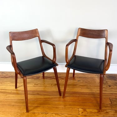 Pair of Alfred Christensen for Slagelse Danish Modern Teak Boomerang Chairs 