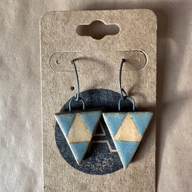 Ceramic Earrings: Blue and Beige 